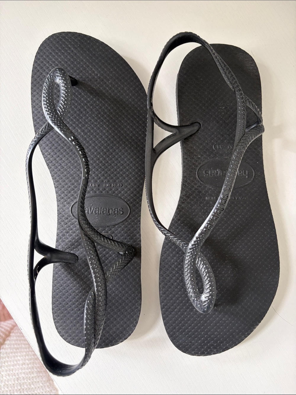 Havaianas Slim Twist Sandals in Black - Picture 3 of 3